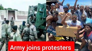 More videos showing Mozambique Army supporting a protesters as police remain devided