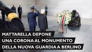 Mattarella depone una corona di fiori al monumento della Nuova Guardia