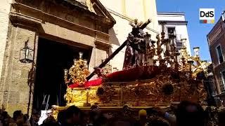 Salida del Cristo de la Salud de la Hermandad de la Candelaria - Semana Santa Sevilla 2019