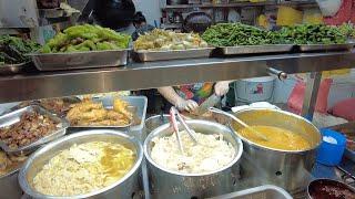 MUST TRY Singapore CHEAP EATS! Hainanese Curry Rice - SINGAPORE HAWKER STREET FOOD