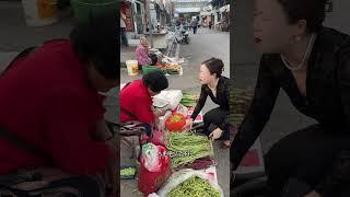 来了姐，知道山东人怎么当不了霸总了吧，豆角子吃不完，#山东霸总 #意想不到的结局 #同城好店推荐