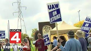 More UAW workers hit picket line outside GM's Lansing assembly plant