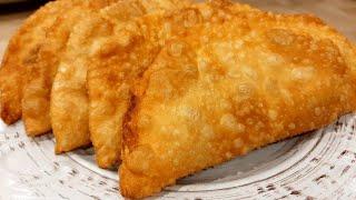 Чебуреки с мясом - самые сочные и тонкие. Хрустящее и пузырчатое тесто. Чебуреки в домашних условиях