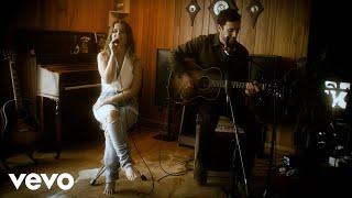 Maren Morris - Circles Around This Town (Official Acoustic Video)