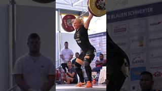 Lisa Marie Schweizer (71kg ) 105kg / 231lbs Snatch PR! #snatch #slowmotion #weightlifting