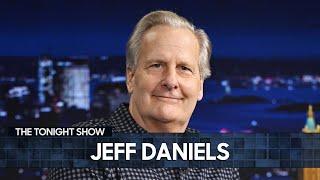 Jeff Daniels Talks Dumb and Dumber Toilet Scene, Sings His Detroit Lions Curse of Bobby Layne Song