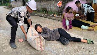 Kind Engineer Helps Single Mom Had an Accident While Working at Construction Site, Lý Tiểu Nhung