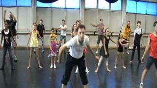 Sacramento Ballet teaches a Flash Mob, featuring Michael Jackson's Thriller