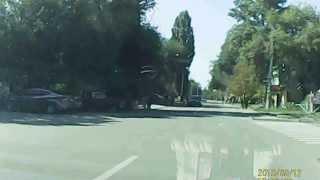 Ударил и уехал. Первомайск. Рынок. 12.09.2013г.