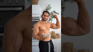 My high protein overnight oat recipe! Have your breakfast ready as soon as you wake up.