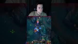 Draven Yuumi 2v2 lvl 1 Outplay (Master Draven ADC) | #axolotlwithaxes on #Twitch