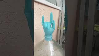 Домашнее шампанское, судя по перчатке, получится на славу!