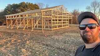 We have ourselves an Amish Barn Raising