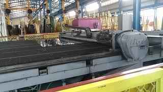 Glass cutting machine