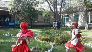 "Незабудки" танец Красных шапочек