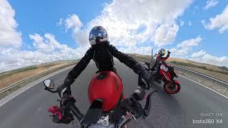 Triumph Speed Triple 1200 RS vs Aprilia Tuono V4 Factory & KTM 1290 Superduke R