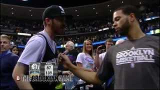 Deron Williams Signs Black Jersey w/ Black Sharpie