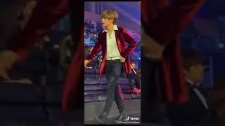 how other idols react to kim Taehyung ️ #bts #taehyung