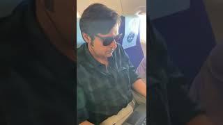 Kunal Kamra Confronts Arnab Goswami Inside IndiGo Flight | Kunal Kamra Arnab Goswami Video