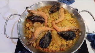 Learning HOW TO COOK PAELLA in Madrid!