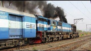 Outstanding Black Smoke Erruption & Chugging by WDM3D Locomotive !!