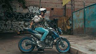 Compran Moto pequeña Para sentirse en Moto Grande - Yamaha FZ25