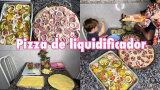 NOITE DA PIZZA CASEIRA DE LIQUIDIFICADOR EM CASA  | UMA MASSA 2 PIZZAS  