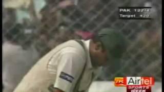 Anil Kumble 10 wicket haul  [ India vs Pakistan, 2nd Test, Delhi, February 4-8, 1999]