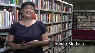 Poetry Slam in den Bibliotheken: Mieze Medusa