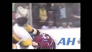 NHL Oct. 27, 1984 Pat Boutette,PIT v Petr Svoboda,MTL Pittsburgh Penguins Montreal Canadiens