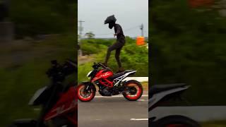 ️  Rider Stunt Ktm Duke  #viral #shortsvideo #reaction #shortsfeed #ktm #dukeboy #rider #duke#390