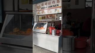 #batupahat #localeats #friedchicken #chicken #foodstall #streetfood #malaysia #food