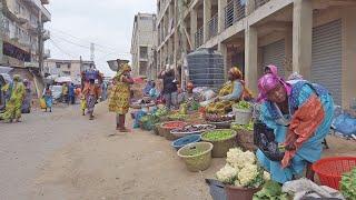 LOCAL FRESH FOOD MARKET IN GHANA ACCRA MAKOLA, AFRICA