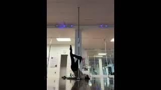 Pole dance floor dance, elbow stand . 钢管舞地板舞 #poledance #polemove