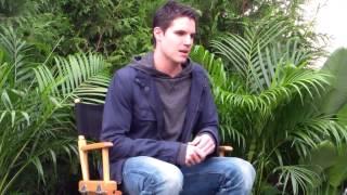 "The Tomorrow People": Robbie Amell (part 2)