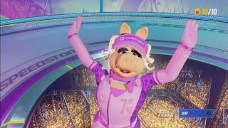 MISS PIGGY - New Racer Entrance - Disney Speedstorm