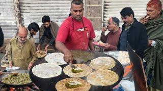 DESI CHEAPEST SAAG PARATHA IN LAHORE | STREET FOOD DESI NASHTA - AMIR ALOO SAAG PARATHA