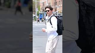 #BradleyCooper Blends in the Crowd in NYC #hollywoodpipeline