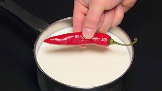 Fügen Sie einfach Paprika zur Milch hinzu. Hausgemachtes Käserezept in 5 Minuten.