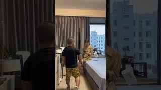 你就这点儿出息#逗比夫妻日常 #看一次笑一次 #搞笑视频