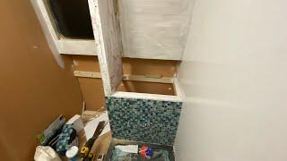 97. Narrowboat bathroom gets some mosaic tiles