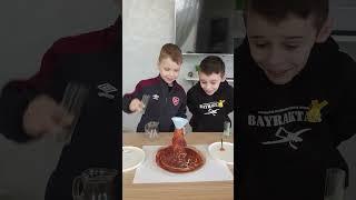 Зробили власноруч вулкан, та запустили його. ЯДС, 3 клас, проект