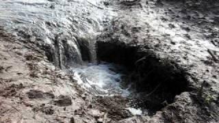 Agua del Rio Guadiana que desaparece