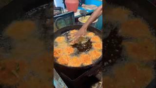 Man Handling Oil like a Water | Famous Chilli Bonda | #indianstreetfood | #shorts #viral #reels