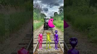 green colour frog and red + blue alien dance Vs head of train driver tom vfx  funny  video