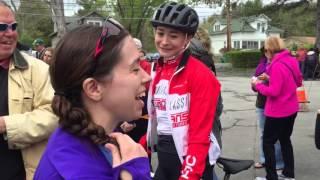 Woodstock Women's Cycling Grand Prix 2016 through the crowd