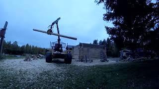 Building a traditional finnish sauna. Perinteisen hirsisaunan teko.