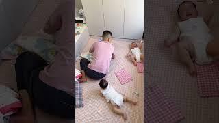 我现在越来越离不开我老婆了 #三胞胎 #Vlog日常 #爸爸带娃