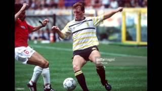 The Football Attic: Videoblog 8 - Chris O's Football Shirts