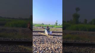 akhir train na rooojj #india #pakistan #ytreels #ytshorts #trendingshort